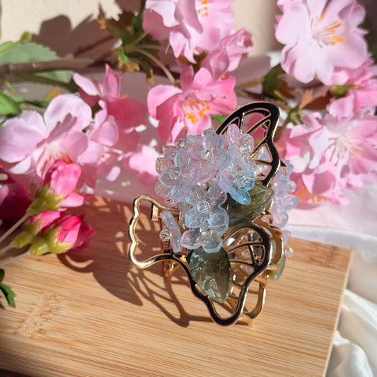 Hydrangea Hair Claw