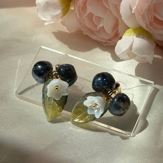 Blueberry studs