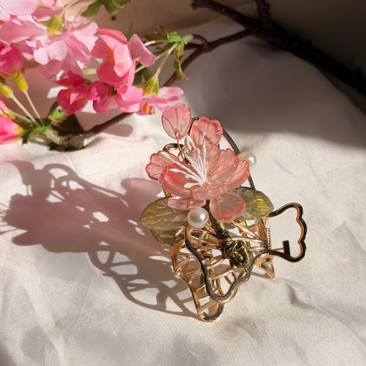 [LIMITED] Cherry blossom hair claw