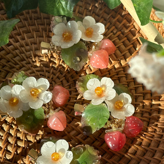 Strawberry hair clip