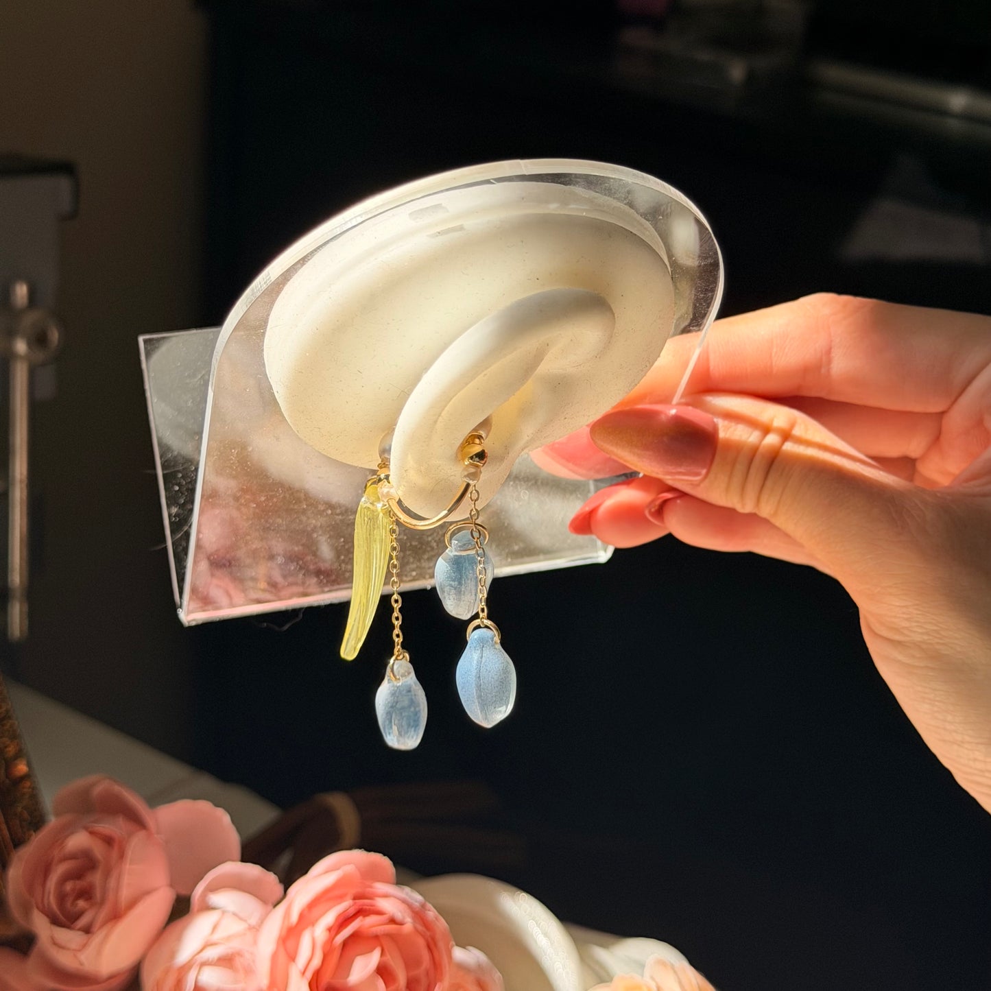 Piercing free tulip ear cuffs