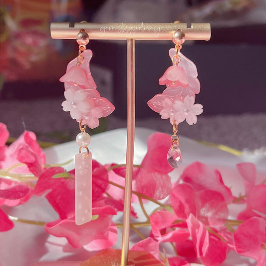 Asymmetric cherry blossom chimes